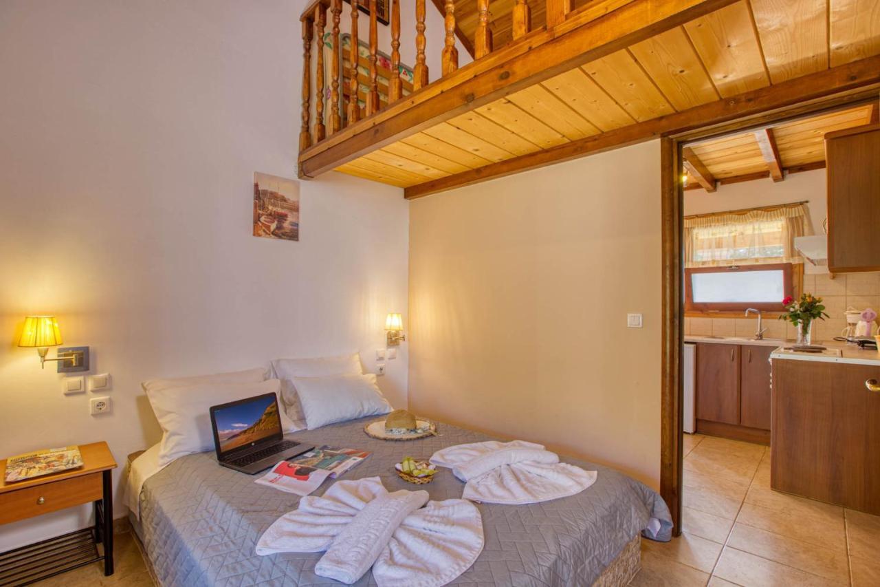 Appartement Christinas Lofts à Ágios Matthaíos Extérieur photo